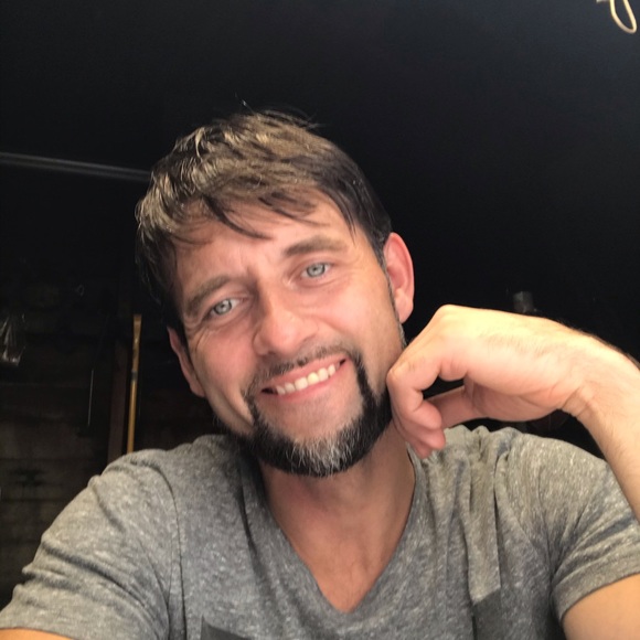 Meet your Posher, Jason - Picture 6 of 9